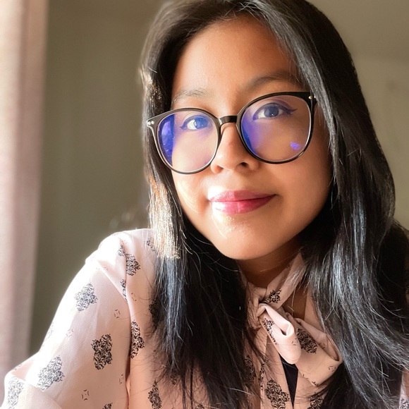 Meet your Posher, Michell - Picture 2 of 2